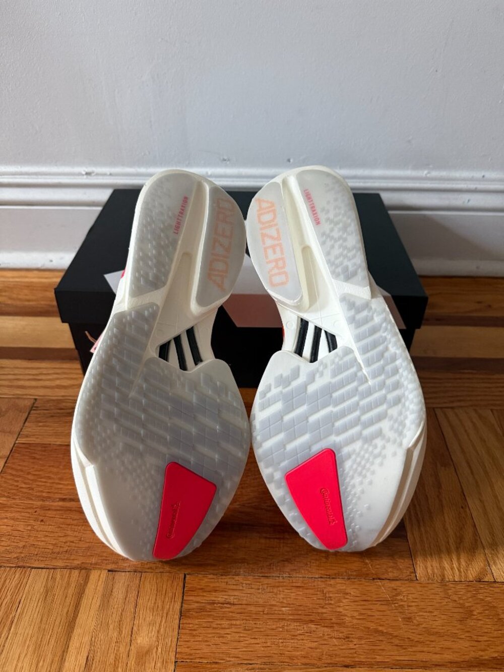 NWT Adidas Adizero Adios Pro 4 - Size 8.5 - Picture 3 of 5